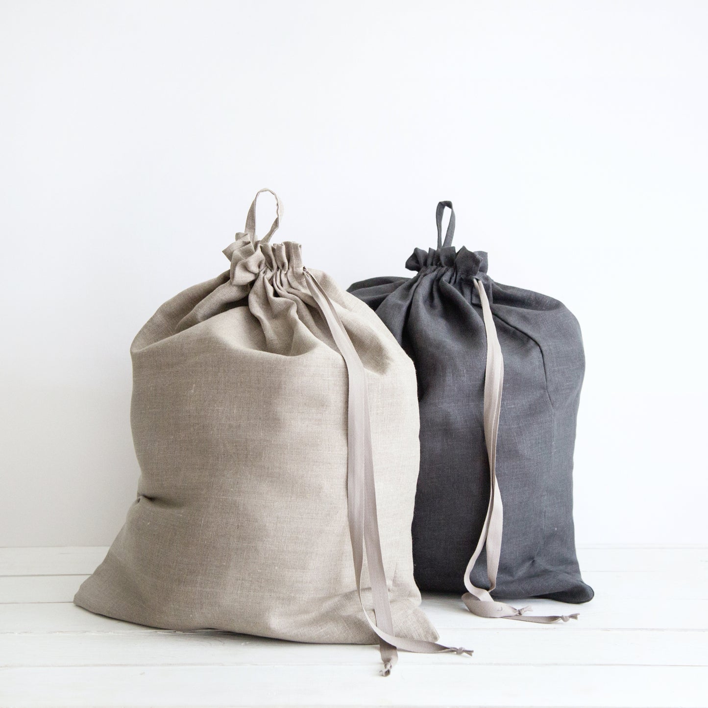 Natural Linen Laundry Bag - Large Drawstring Closure Storage Bag, Hanging Dorm laundry bag, 45x56cm