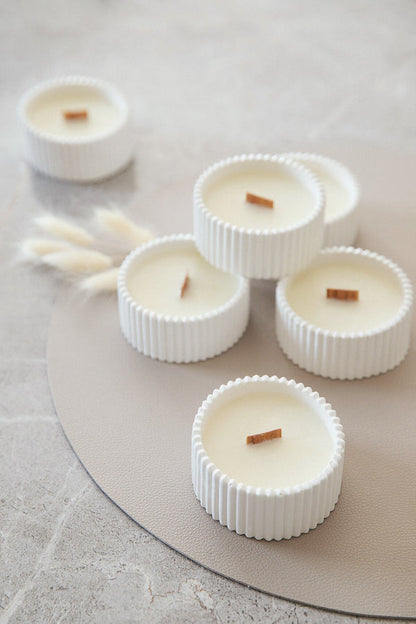 Luxury Coconut Wax Scented Candle with Wooden Wick and Fragrance Oils Aroma
